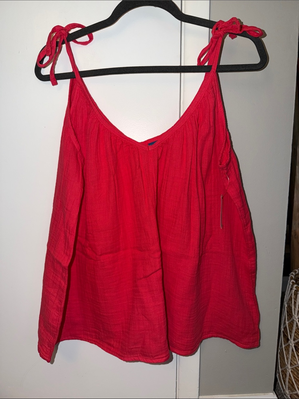 Old Navy Women’s Pink Tie-Shoulder Cotton Tank Top
